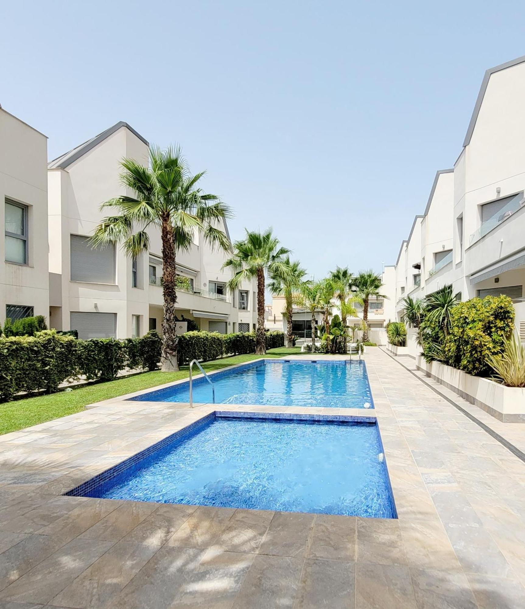Апартаменти Pmt01 - Modern, Luxury With Heated Pool Торрев'єха Екстер'єр фото